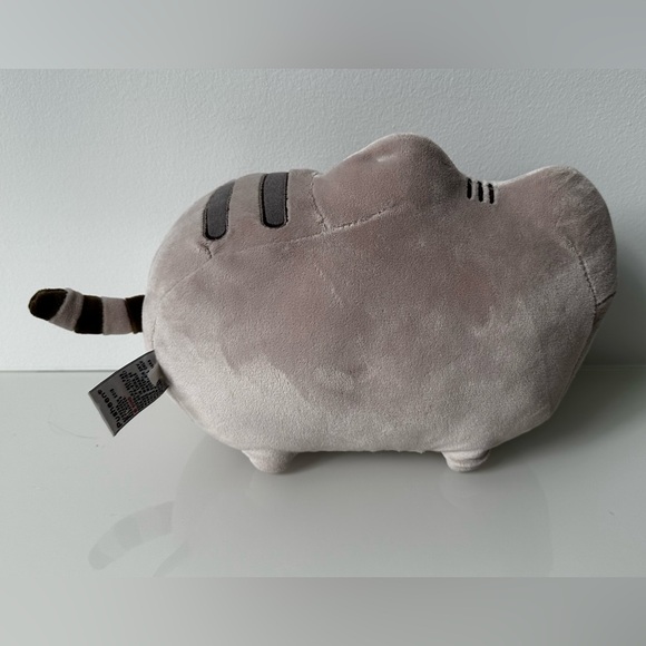 Pusheen Plushy - Picture 2 of 2